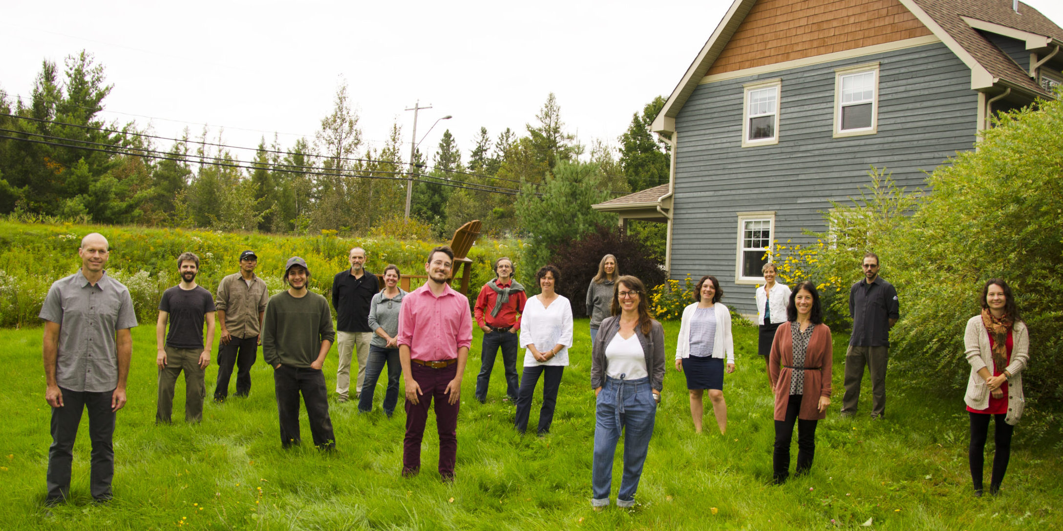 Equipe ACA de loin scaled e1645561292801