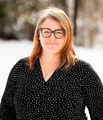 2Caroline Bisson 2Caroline Bisson